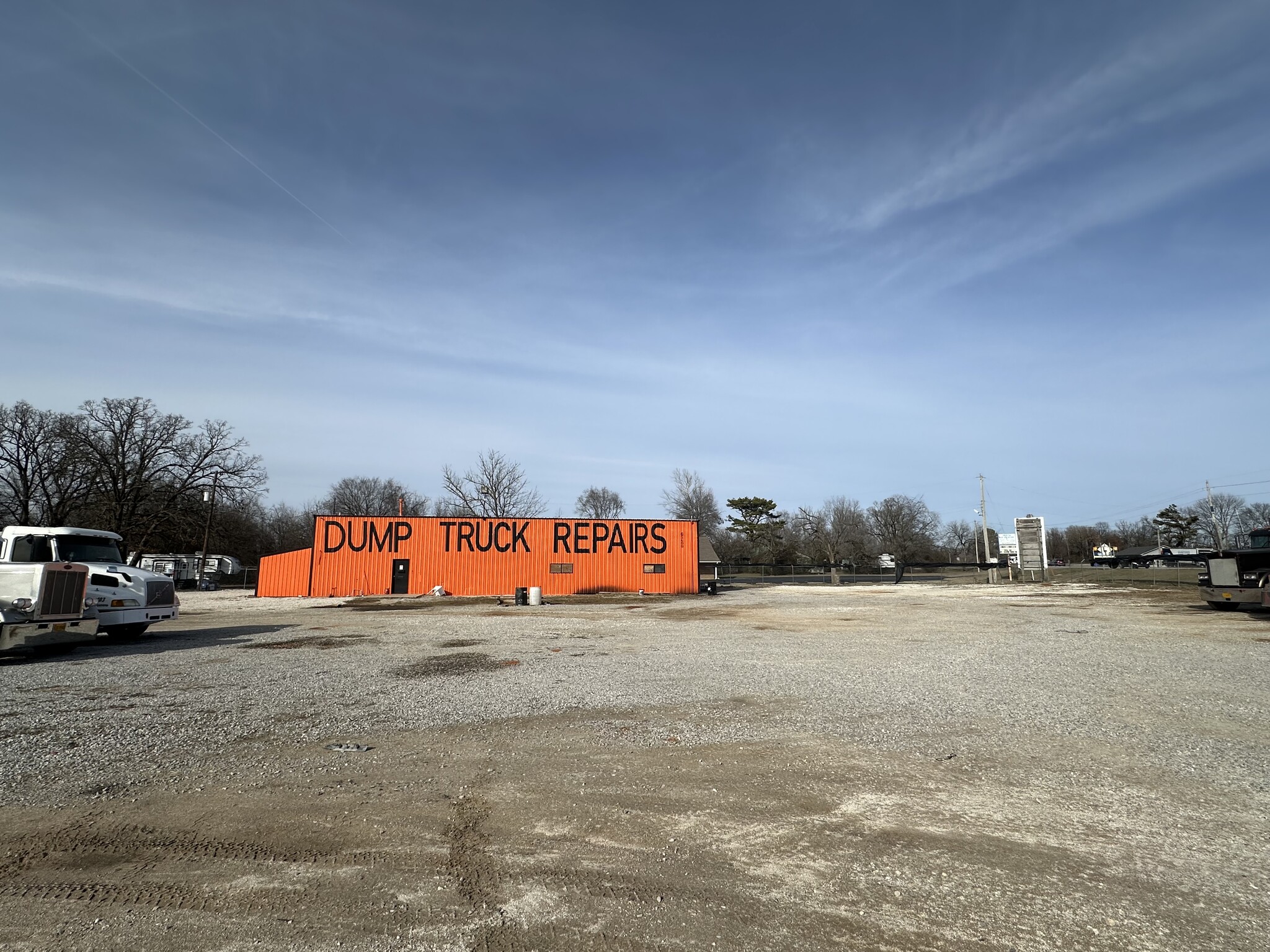 2600 NE Hudson Rd, Rogers, AR for lease Building Photo- Image 1 of 8