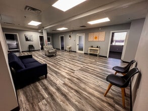 2755-2795 E Desert Inn Rd, Las Vegas, NV for lease Interior Photo- Image 2 of 8