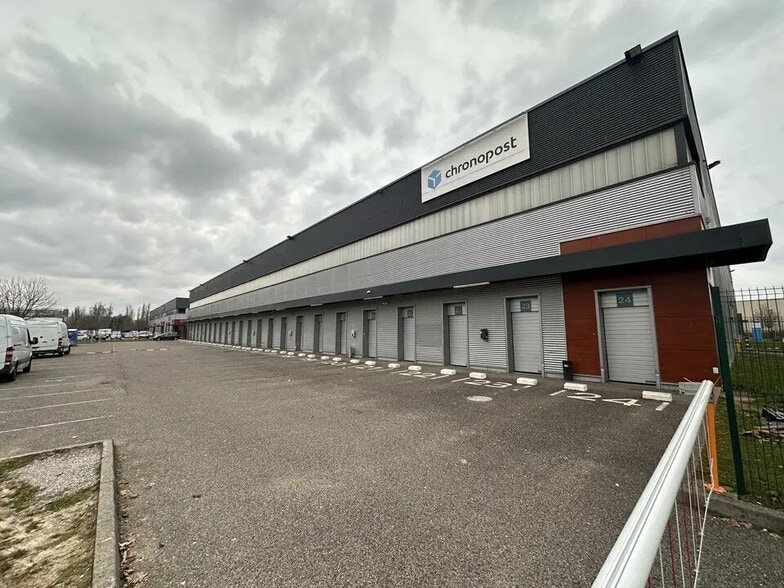 Office in Strasbourg for lease - Building Photo - Image 3 of 5