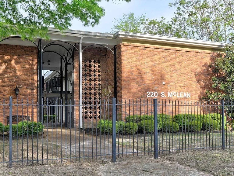 210 S McLean Blvd, Memphis, TN for sale - Building Photo - Image 2 of 12