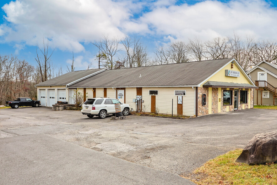 1010 PA-390, Cresco, PA for sale - Primary Photo - Image 1 of 15