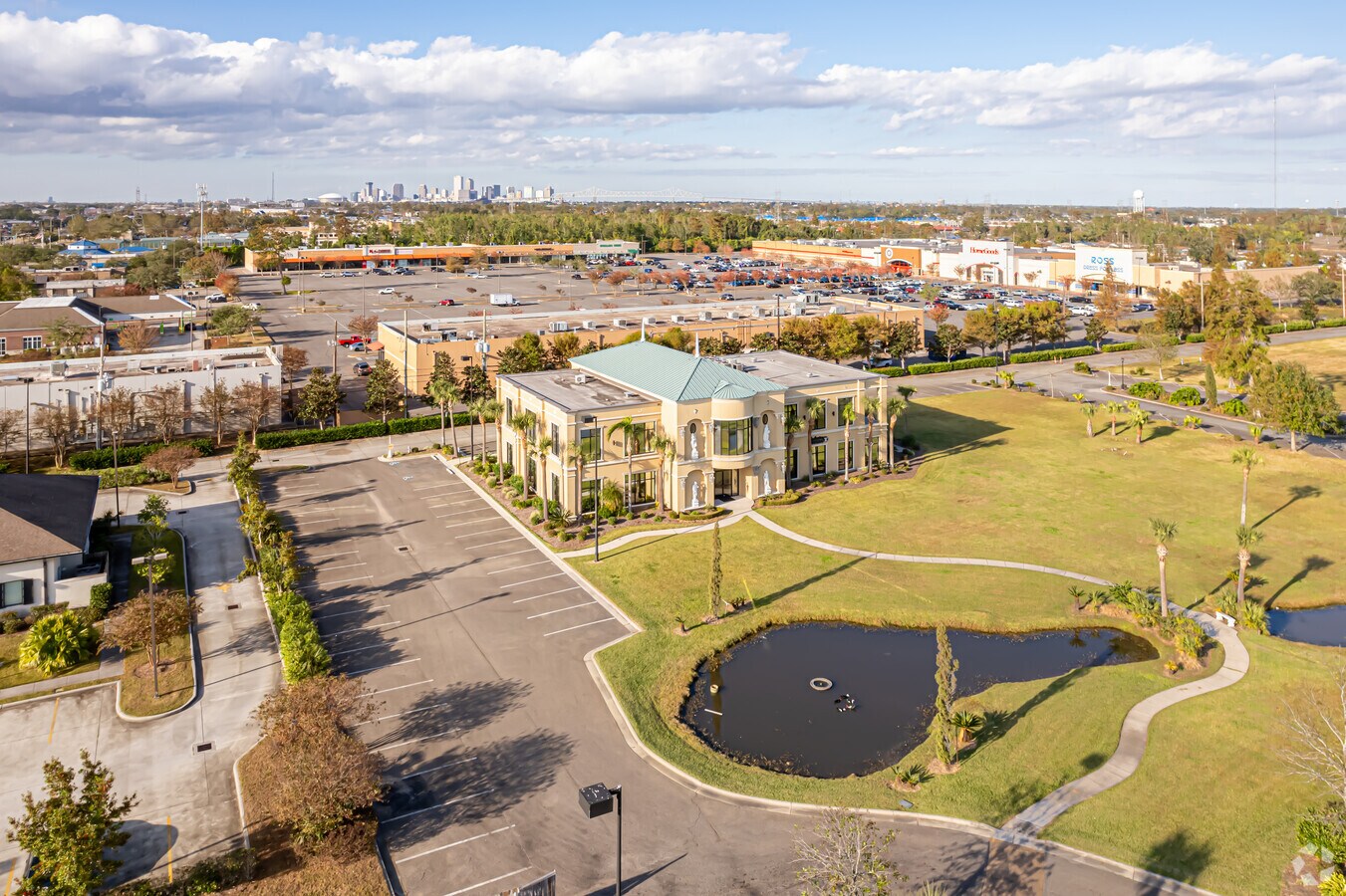 1901 Manhattan Blvd, Harvey, LA 70058 Fountain Park Centre