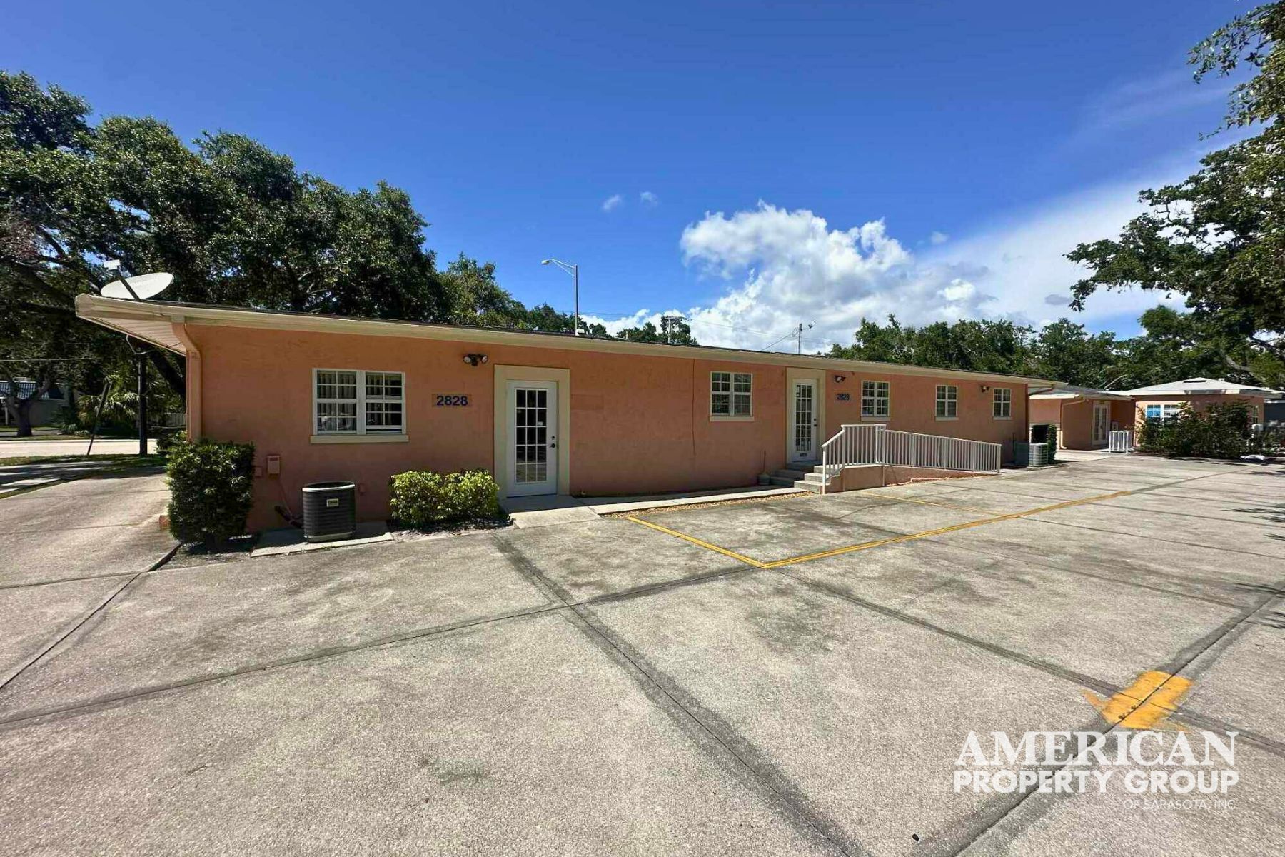 2840 Proctor Rd, Sarasota, FL for lease Interior Photo- Image 1 of 8