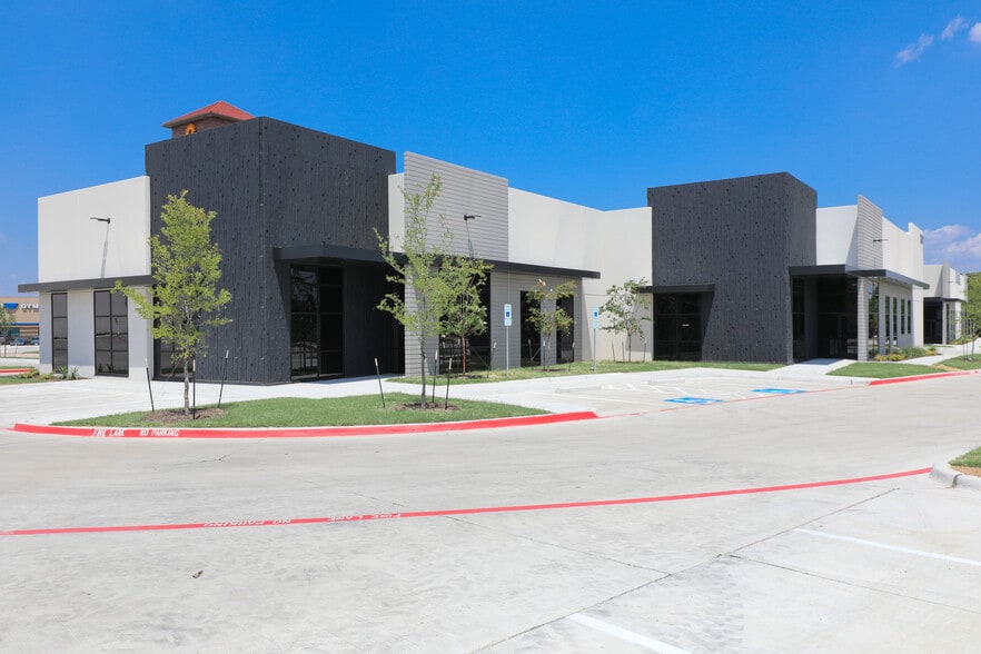 240 W Exchange Pky, Allen, TX for lease - Building Photo - Image 1 of 5