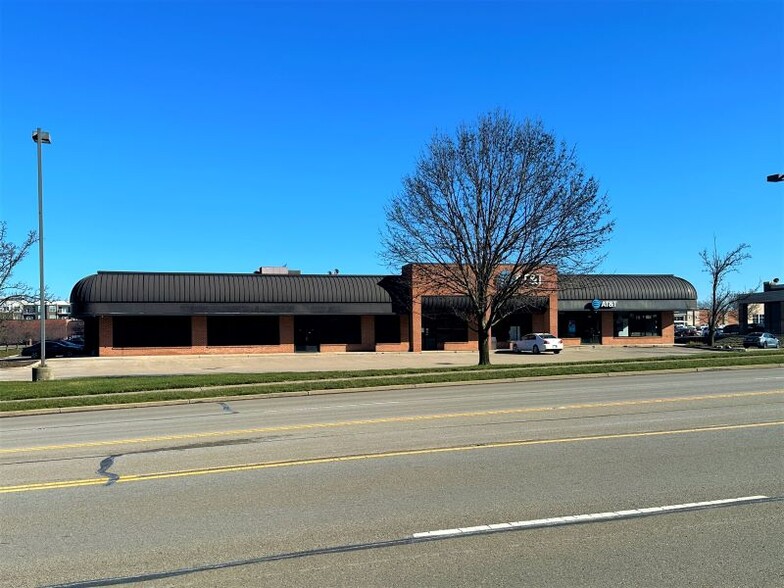 199 E Alex Bell Rd, Centerville, OH for lease - Building Photo - Image 1 of 11