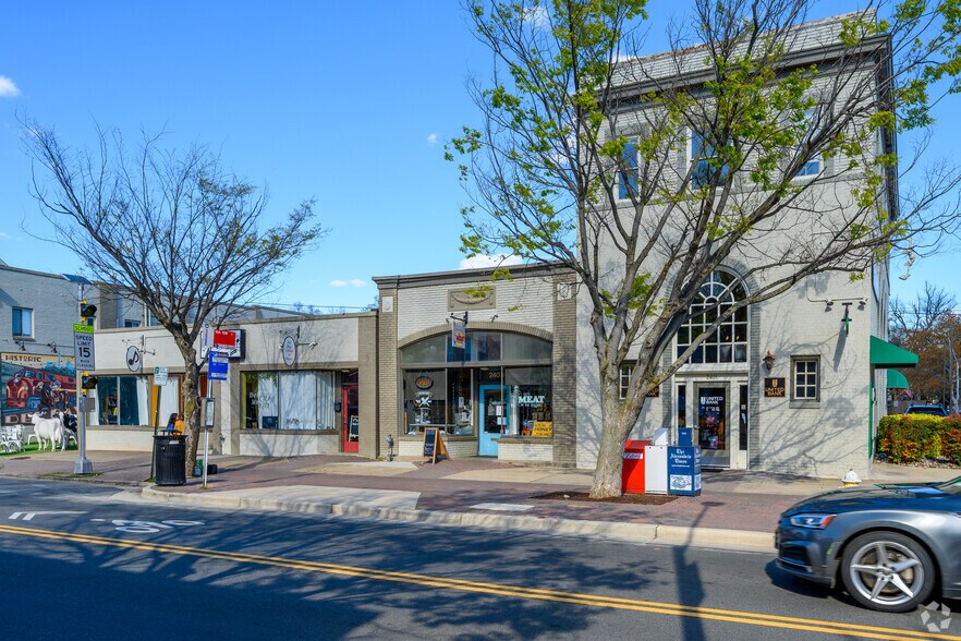 2403 Mt Vernon Ave, Alexandria, VA for sale - Primary Photo - Image 1 of 5