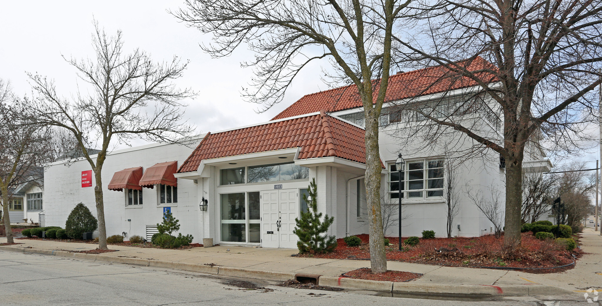 1603 S 81st St, West Allis, WI for sale Primary Photo- Image 1 of 13