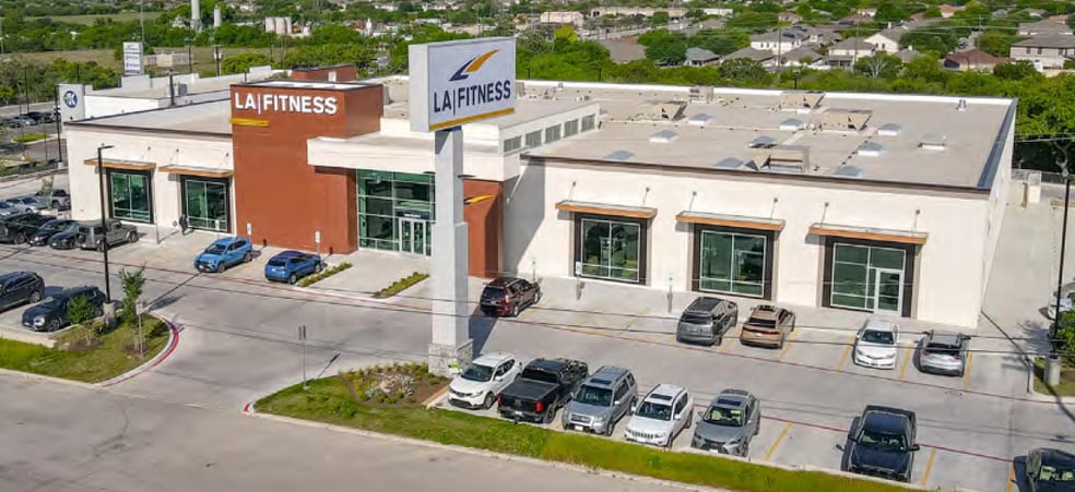 9955 Braun Rd, Helotes, TX for sale - Building Photo - Image 2 of 4