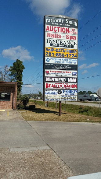 20842 Us-59 Hwy, New Caney, TX for lease - Building Photo - Image 3 of 10