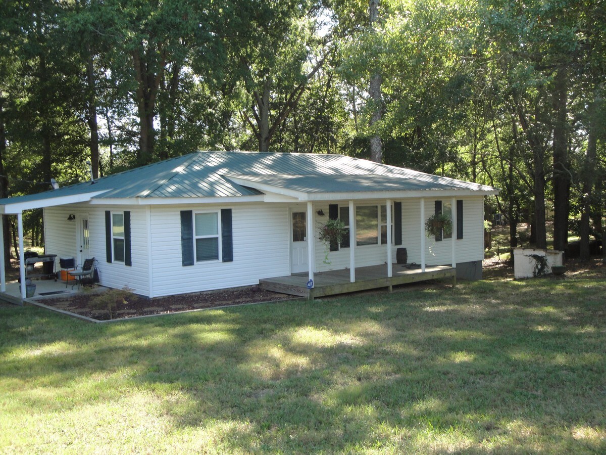 3874 Kemp Ridge Rd NW, Acworth, GA 30101