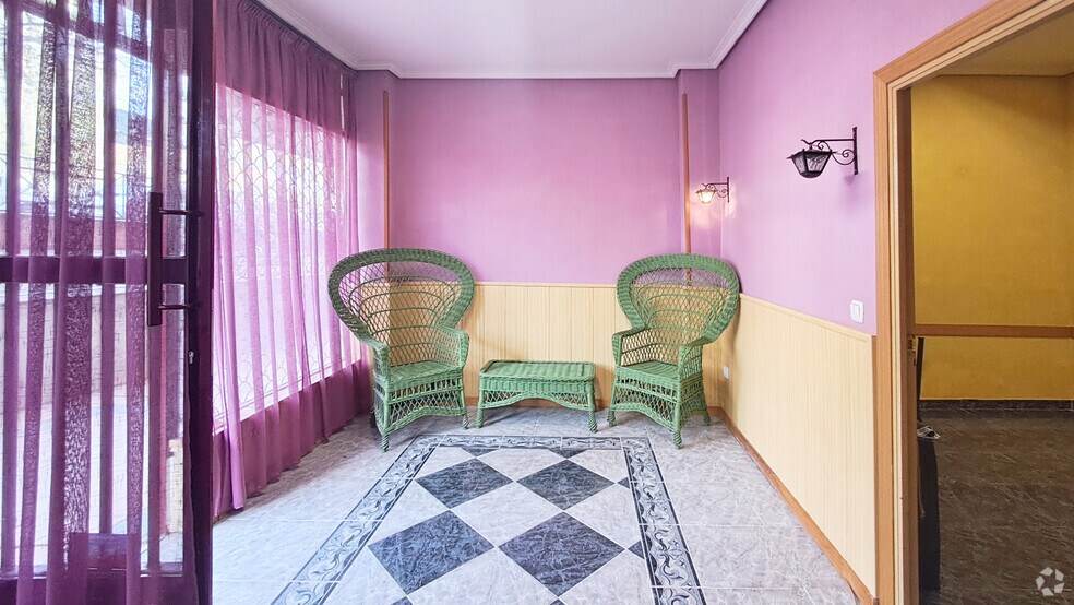 Avenida Ciudades, Getafe, Madrid for sale - Interior Photo - Image 1 of 1