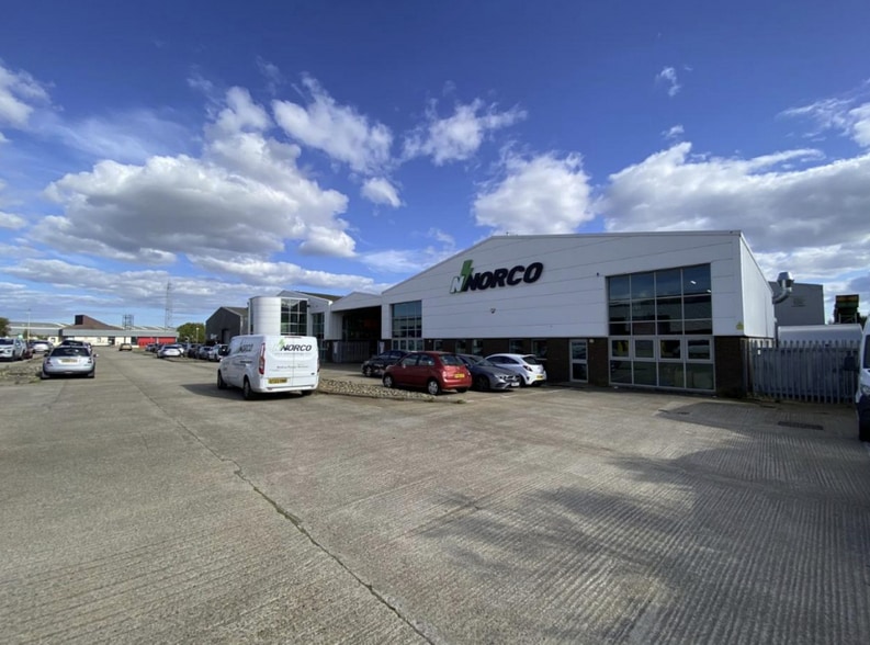 6 Pitmedden Rd, Dyce for sale - Building Photo - Image 1 of 1