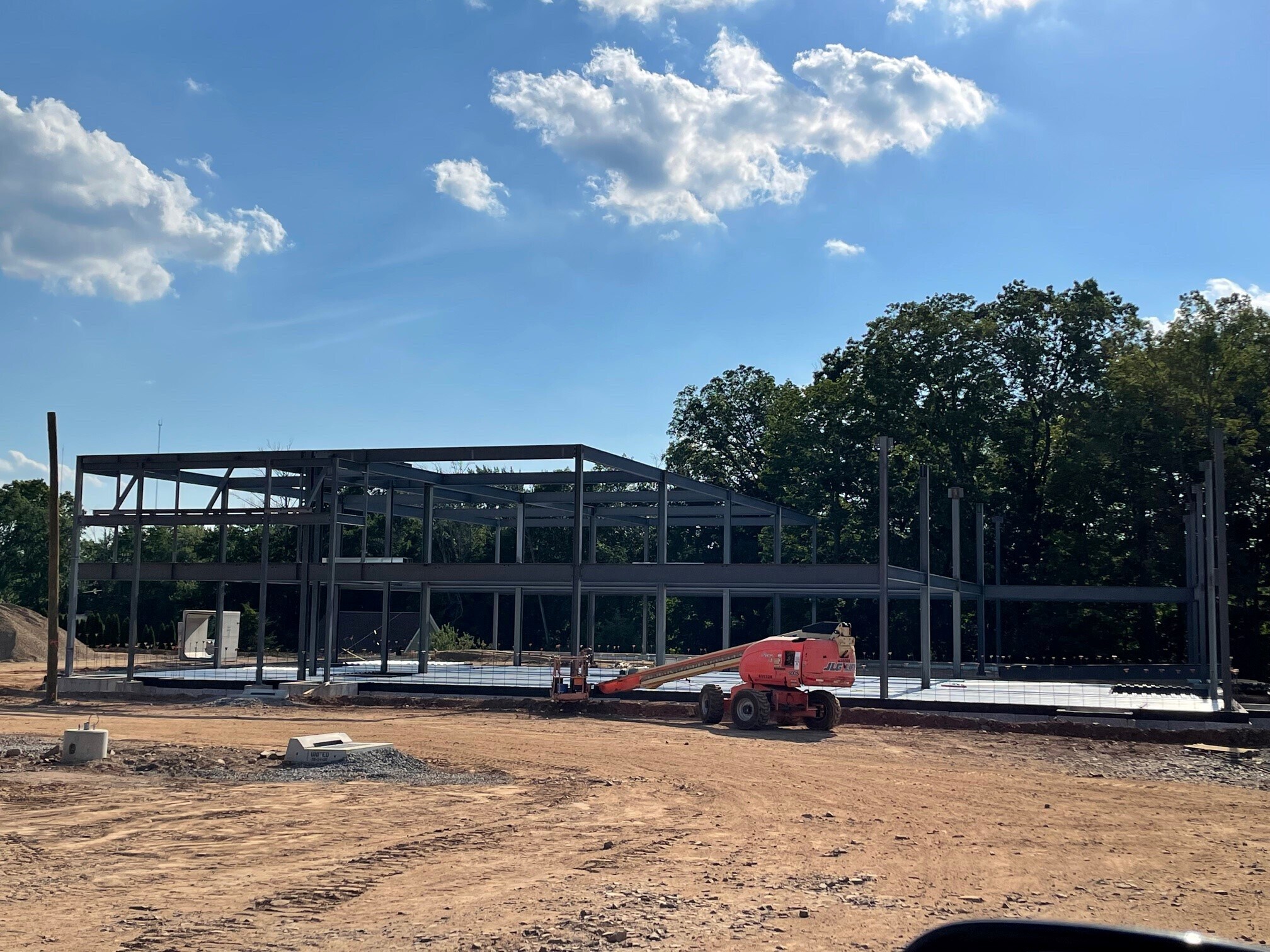 1 Munson Rd, Farmington, CT for sale Building Photo- Image 1 of 1