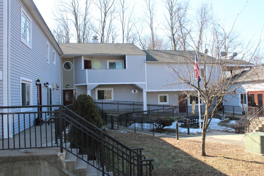 364 Putnam Ave, Hamden, CT 06517 Multifamily for Sale