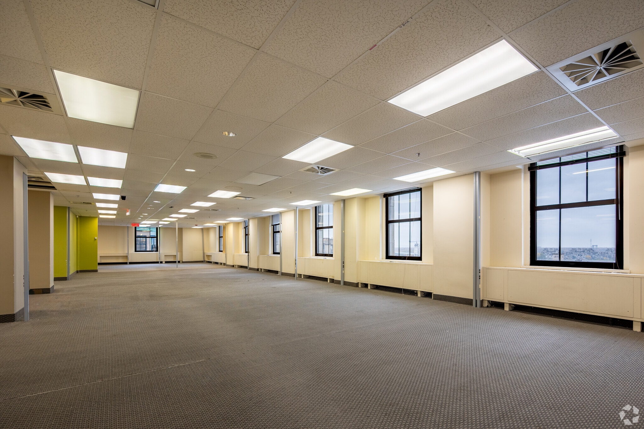 360 Rue Saint-Jacques, Montréal, QC for lease Interior Photo- Image 1 of 2