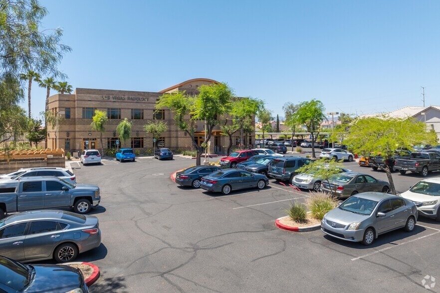 7500 Smoke Ranch Rd, Las Vegas, NV for lease - Building Photo - Image 2 of 4