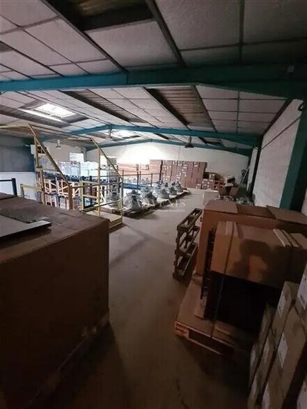 Flex in Woippy for lease - Interior Photo - Image 3 of 8