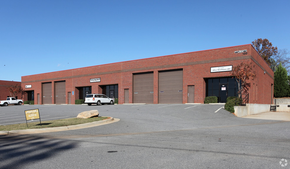 248 E Crogan St, Lawrenceville, GA for lease - Building Photo - Image 3 of 8