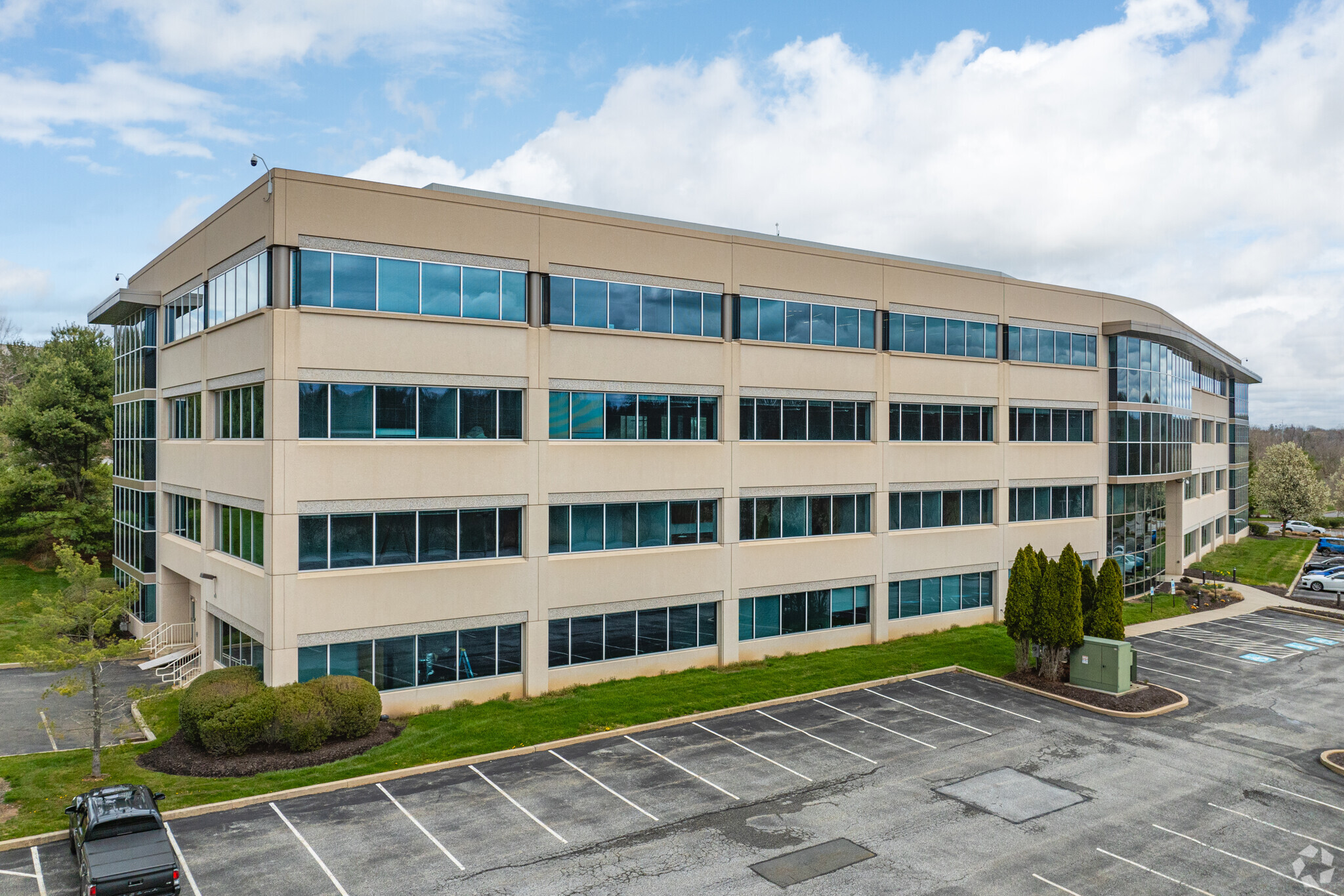 2 Braxton Way, Glen Mills, PA 19342 - Office for Lease | LoopNet