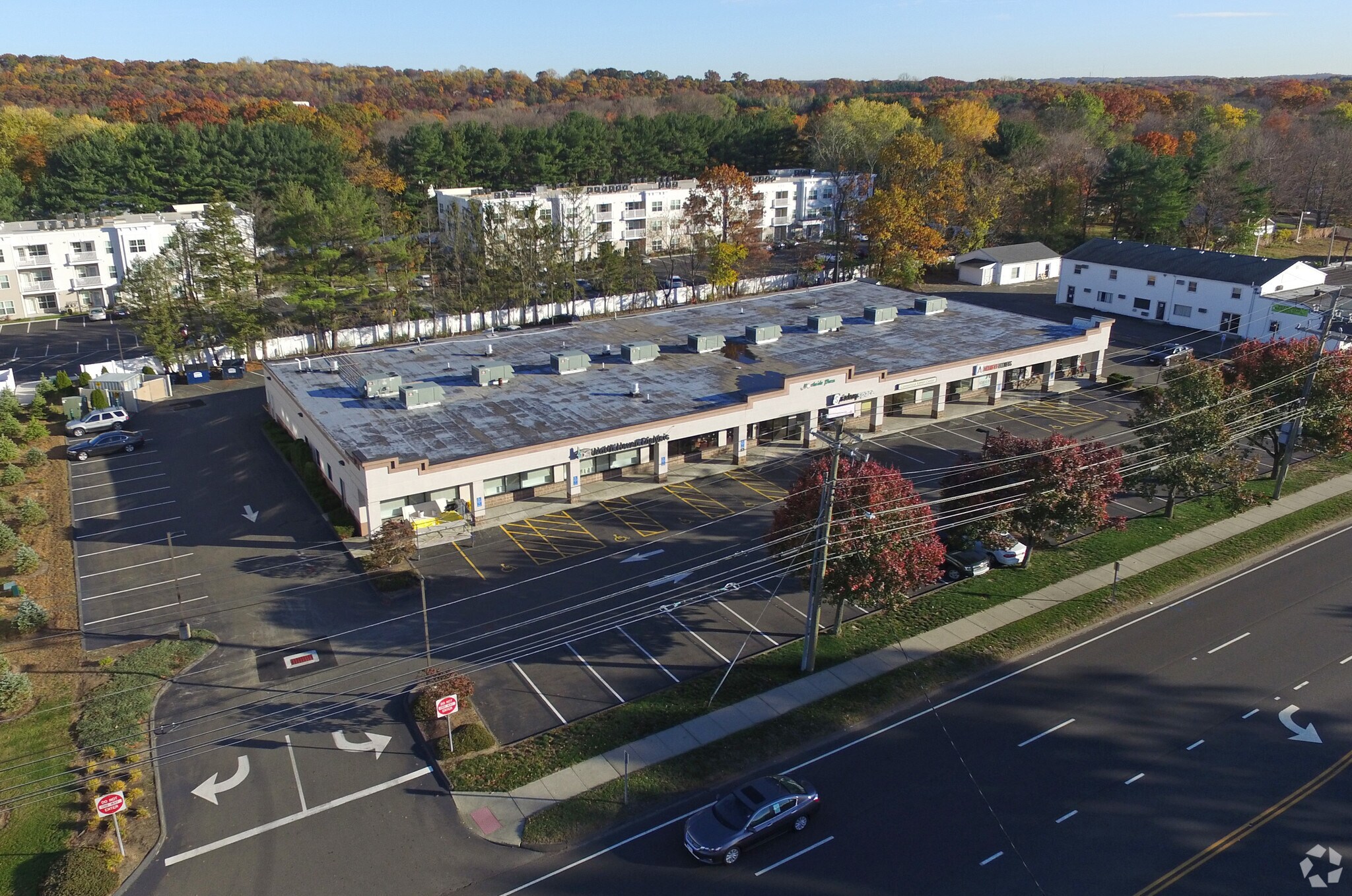 510 Washington Ave, North Haven, CT 06473 Northside Plaza