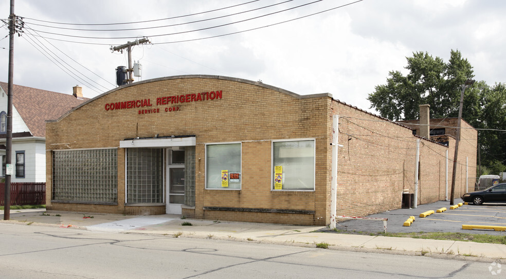 815 Broadway, Rockford, IL for sale - Primary Photo - Image 1 of 2