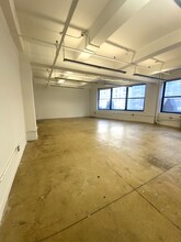 330 W 38th St, New York, NY for lease Interior Photo- Image 2 of 4