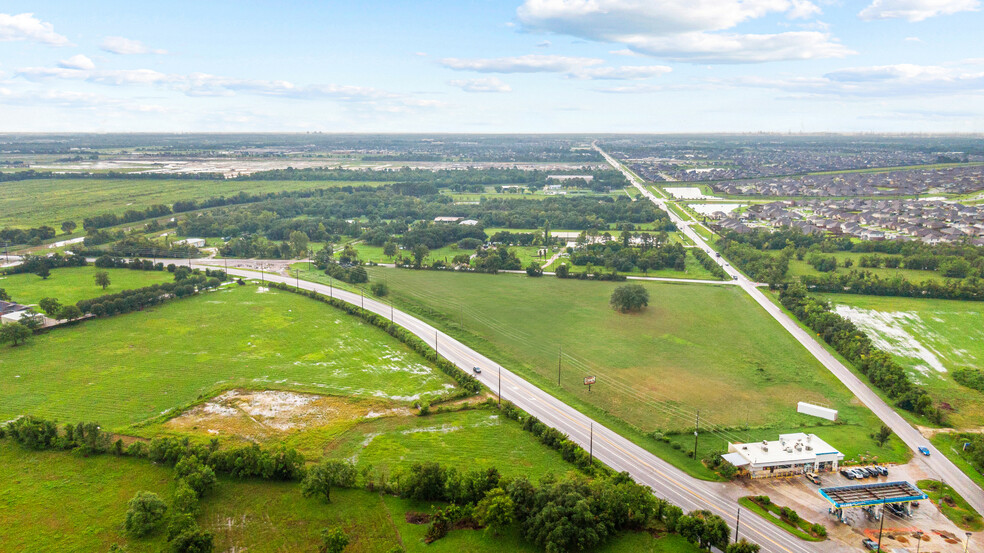 Garth Rd, Baytown, TX for sale - Building Photo - Image 3 of 11