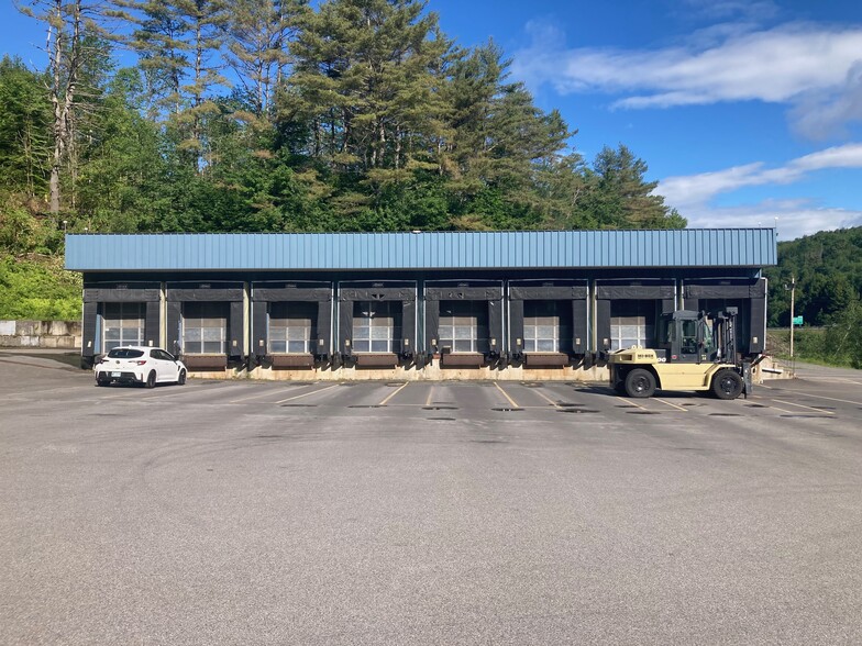 4 Old Route 10, Enfield, NH for lease - Building Photo - Image 1 of 12