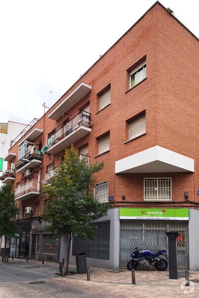 Multifamily in Madrid, Madrid for sale - Building Photo - Image 1 of 3