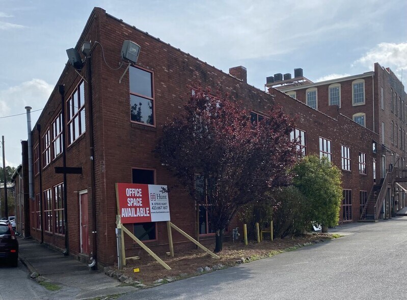 3001 Broad St, Chattanooga, TN for sale - Building Photo - Image 1 of 1