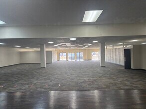 700 John Harden Dr, Jacksonville, AR for lease Interior Photo- Image 2 of 7