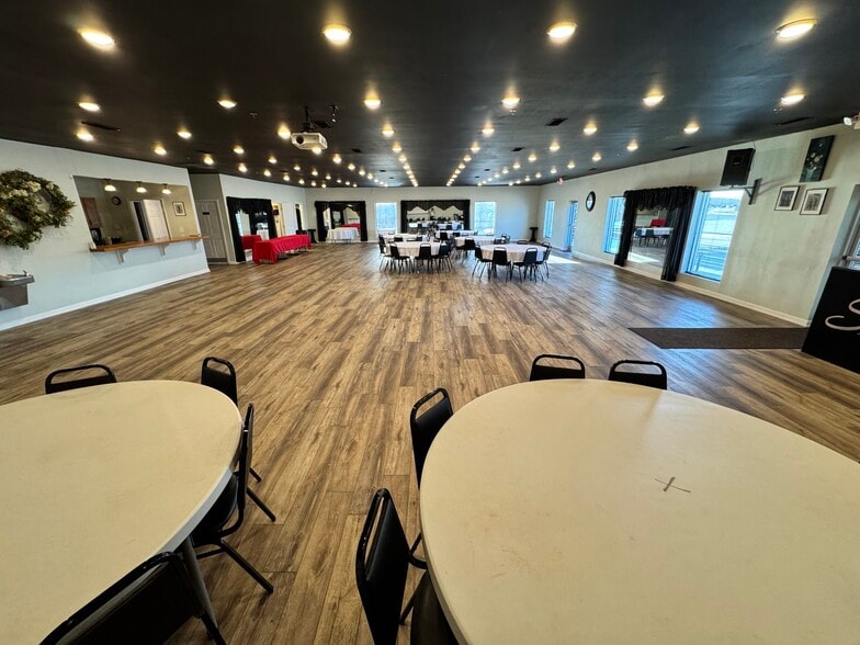 6208 Crestwood Sta, Crestwood, KY for lease - Building Photo - Image 3 of 13