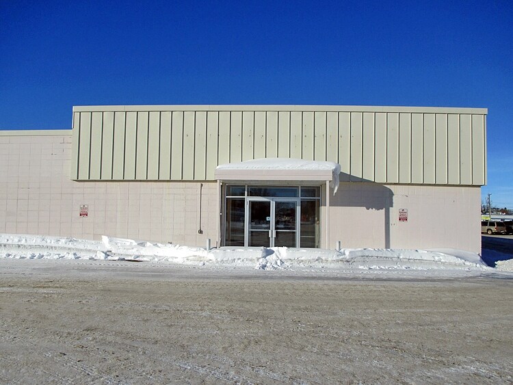 410 10th St SE, Jamestown, ND for sale Primary Photo- Image 1 of 1