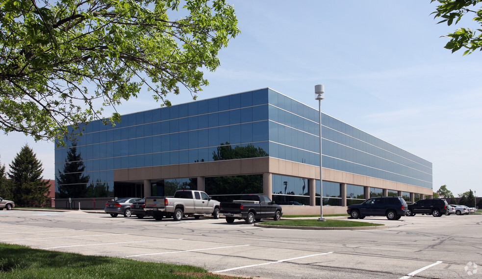 9465 Counselors Row, Indianapolis, IN for lease - Building Photo - Image 2 of 11