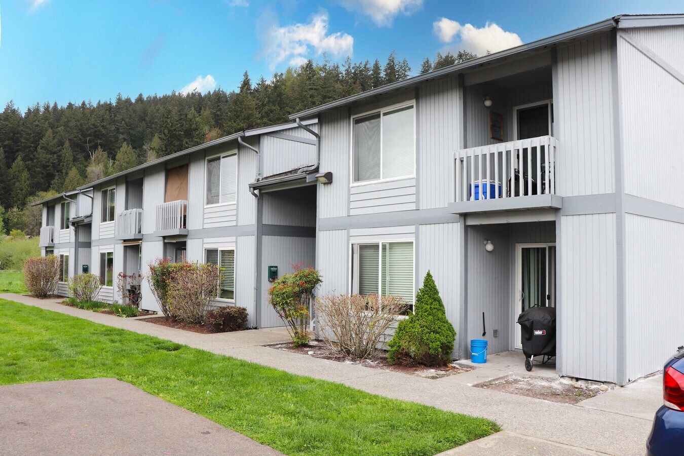5011 157th Ave. Ct E, Sumner, WA 98390 Salmon Creek Apartments