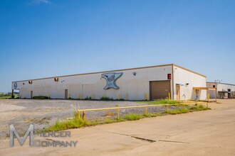 225 Metro Dr, Terrell, TX for lease Building Photo- Image 1 of 5