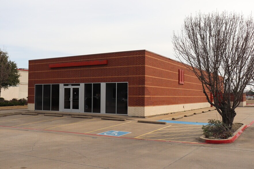 1514 W Pleasant Run Rd, Lancaster, TX for sale - Building Photo - Image 1 of 1