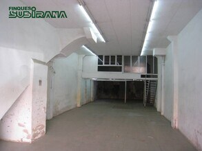 Retail in Igualada, Barcelona for lease Interior Photo- Image 2 of 6