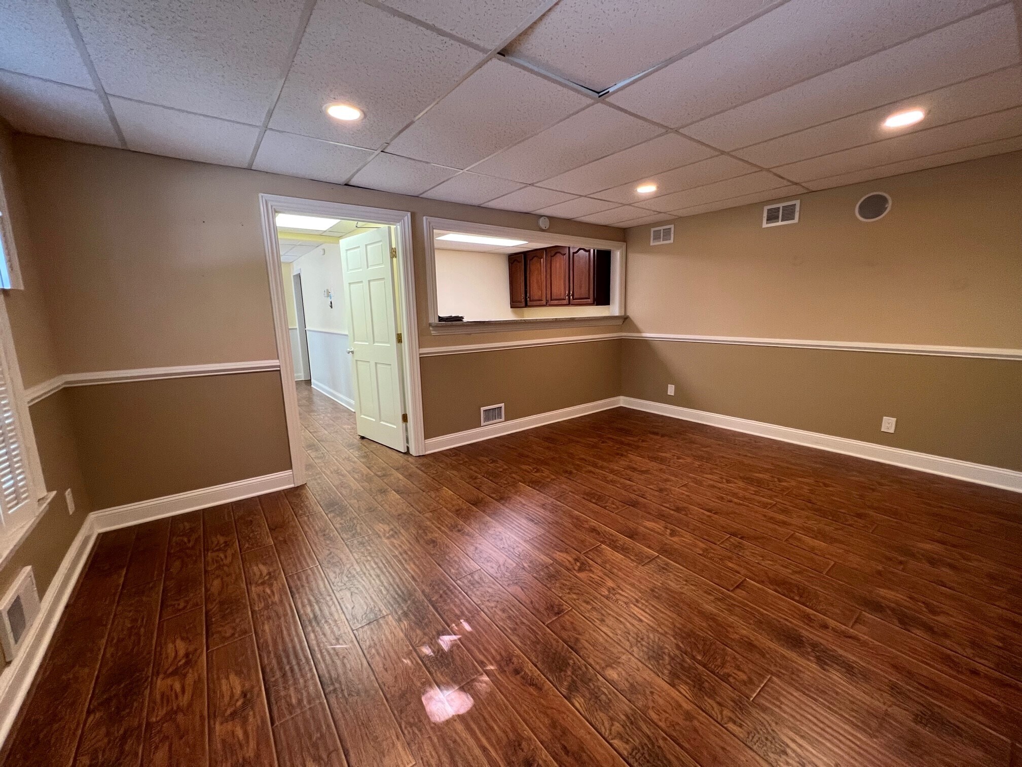 19 E Main St, Mendham, NJ 07945 Mendham Medical Building