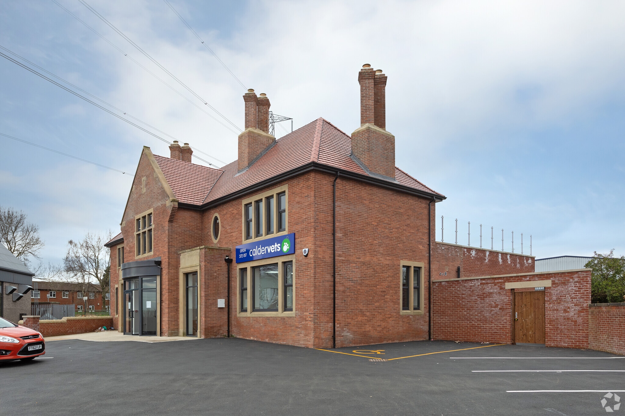 270 Wakefield Rd, Ossett for sale Primary Photo- Image 1 of 1