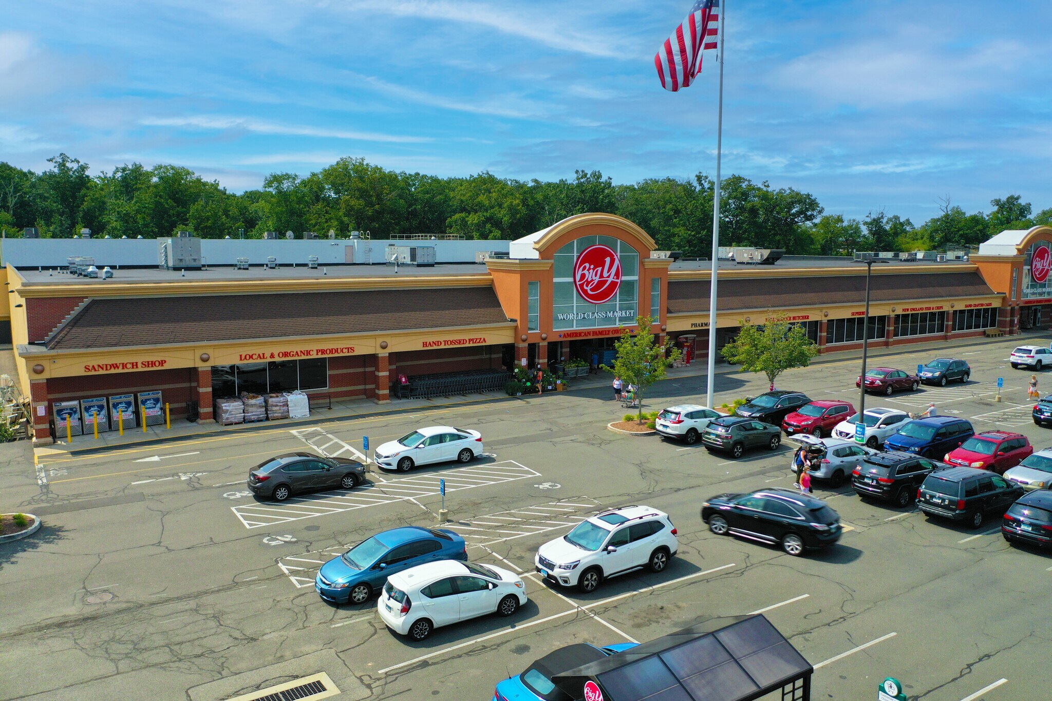 355 Hawley Ln, Stratford, CT for sale Primary Photo- Image 1 of 1