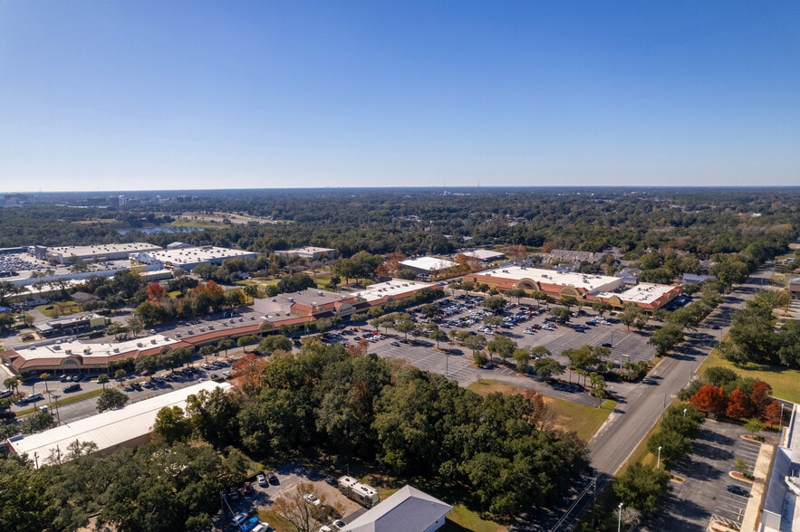 6601 N Davis Hwy, Pensacola, FL for lease - Building Photo - Image 1 of 13