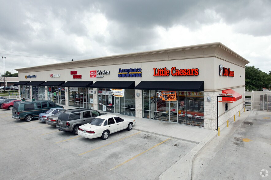 1336213378 Woodforest Blvd, Houston, TX 77015