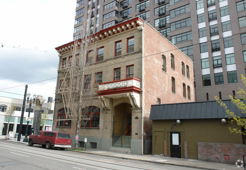 312 NW 10th Ave, Portland, OR for lease - Building Photo - Image 1 of 7