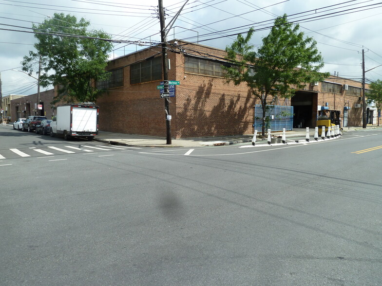 553 Wortman Ave, Brooklyn, NY for lease - Building Photo - Image 1 of 7