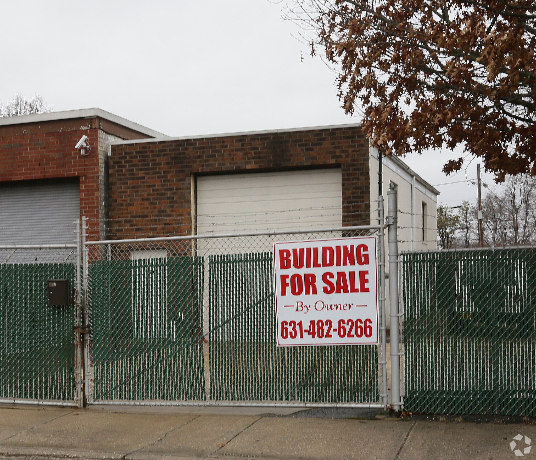 999 Peconic Ave, West Babylon, NY for sale Primary Photo- Image 1 of 1