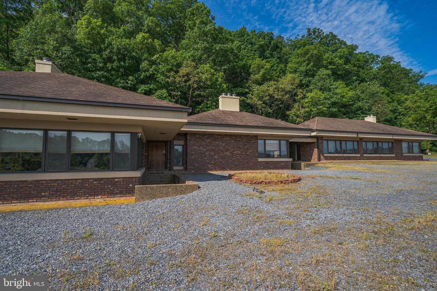 895 Fishers rd, Maurertown, VA 22644 Shenandoah County VA Land + Real Estate