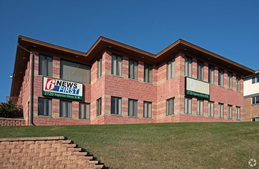 2720 Superior Dr NW, Rochester, MN for lease - Building Photo - Image 1 of 30