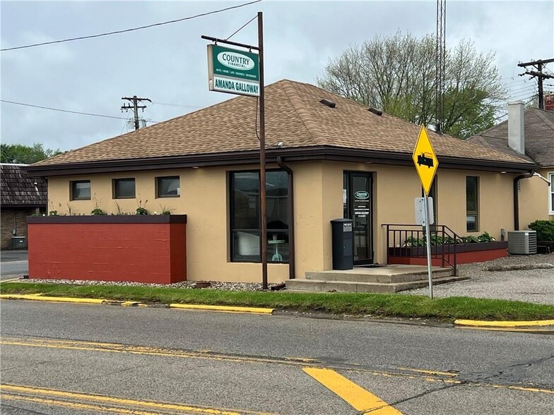 120 S Main St, Georgetown, IL for sale - Building Photo - Image 1 of 1