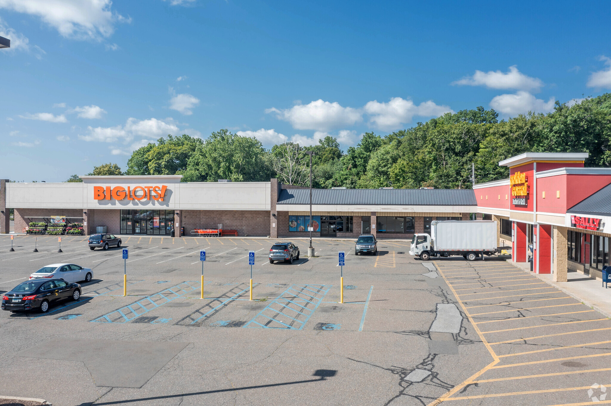 49-98 Turnpike Sq, Milford, CT for lease Primary Photo- Image 1 of 7